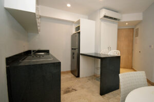 SUNSET SUITES HOTEL