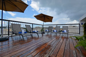 SUNSET SUITES HOTEL