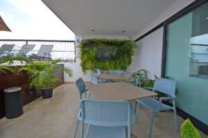 SUNSET SUITES HOTEL