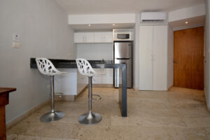 SUNSET SUITES HOTEL