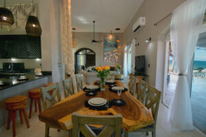 BEACHFRONT VILLA AQUA