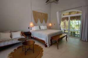 BEACHFRONT VILLA AQUA