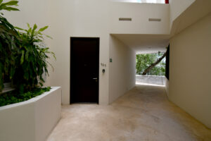 Aluxes House