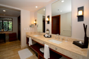 LUXURY CO-OWNERSHIP IN FAIRMONT HERITAGE PLACE WITH EXTRAORDINARY AMENITIES