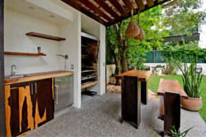 -UNIQUE AND EXCEPTIONAL HOUSE IN A GATED COMMUNITY