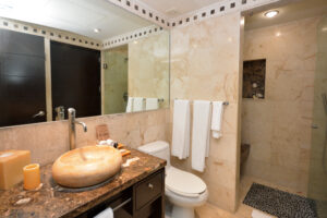 CONDO HOTEL OCEANFRONT PENTHOUSE