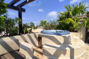 CONDO HOTEL OCEANFRONT PENTHOUSE