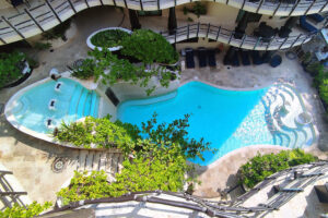 CONDO HOTEL OCEANFRONT PENTHOUSE