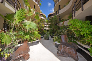 CONDO HOTEL OCEANFRONT PENTHOUSE