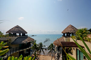 CONDO HOTEL OCEANFRONT PENTHOUSE