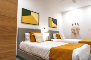 FANTASTIC 2-BEDROOM, 2-BATHROOM BEACHFRONT APARTMENT