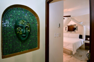 TWO-STORY 3-BEDROOM RESIDENCE IN AN EXCLUSIVE CONDO-HOTEL