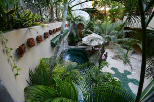 TWO-STORY 3-BEDROOM RESIDENCE IN AN EXCLUSIVE CONDO-HOTEL