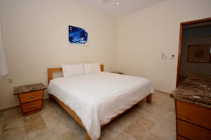 BEACHFRONT CASA PARAISO