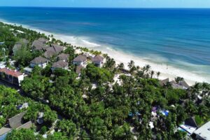 BEACHFRONT LOT – A PARADISE OF WHITE SAND