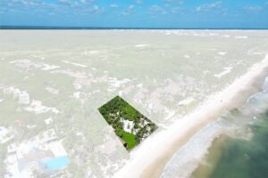 BEACHFRONT LOT – A PARADISE OF WHITE SAND