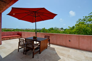 EXQUISITE 3 BEDS PH IN THE HEART OF ENCHANTING TULUM