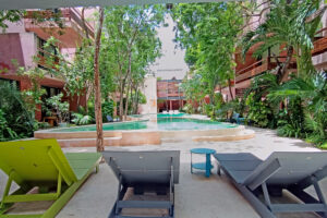 EXQUISITE 3 BEDS PH IN THE HEART OF ENCHANTING TULUM