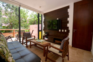 EXQUISITE 3 BEDS PH IN THE HEART OF ENCHANTING TULUM