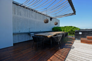 TWO BEDROOMS LOCK-OFF LARGE BALCONY