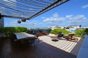 TWO BEDROOMS LOCK-OFF LARGE BALCONY