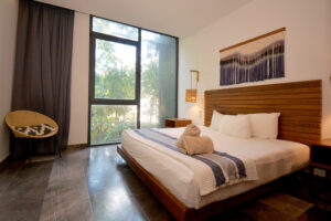 TWO BEDROOMS LOCK-OFF LARGE BALCONY