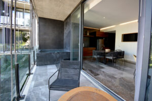 TWO BEDROOMS LOCK-OFF LARGE BALCONY