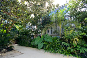 TWO BEDROOMS LOCK-OFF LARGE BALCONY