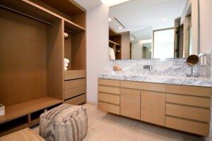 UNMATCHED OCEANFRONT PANORAMIC VIEWS LUXURY APARTMENT