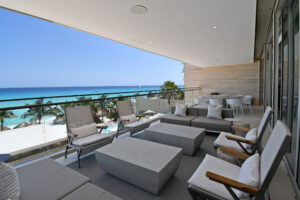 UNMATCHED OCEANFRONT PANORAMIC VIEWS LUXURY APARTMENT