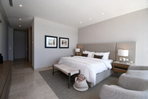 UNMATCHED OCEANFRONT PANORAMIC VIEWS LUXURY APARTMENT