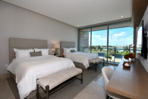 UNMATCHED OCEANFRONT PANORAMIC VIEWS LUXURY APARTMENT