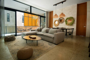 SPECTACULAR APARTMENT WITH PRIVATE TERRACE, LOCK OFF AND THE BEST VIEWS