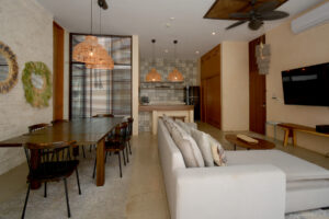 SPECTACULAR APARTMENT WITH PRIVATE TERRACE, LOCK OFF AND THE BEST VIEWS