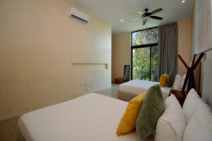 SPECTACULAR APARTMENT WITH PRIVATE TERRACE, LOCK OFF AND THE BEST VIEWS