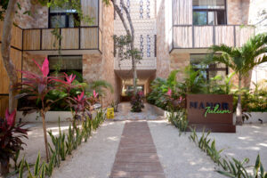 SPECTACULAR APARTMENT WITH PRIVATE TERRACE, LOCK OFF AND THE BEST VIEWS