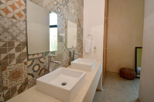 SPECTACULAR APARTMENT WITH PRIVATE TERRACE, LOCK OFF AND THE BEST VIEWS
