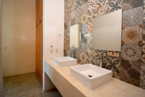 SPECTACULAR APARTMENT WITH PRIVATE TERRACE, LOCK OFF AND THE BEST VIEWS