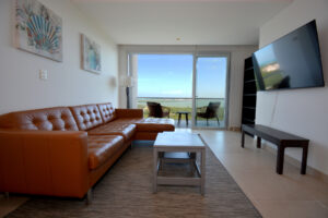 MALECON OASIS: LUXURY LIVING WITH CARIBBEAN VIEWS