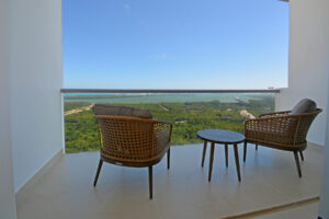 MALECON OASIS: LUXURY LIVING WITH CARIBBEAN VIEWS