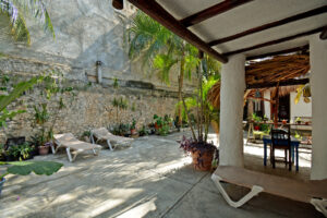 MASTER RENTAL: STRATEGIC INVESTMENT LOT IN DOWNTOWN (RESIDENTIAL/COMMERCIAL)