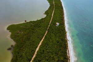 EXCLUSIVE BEACHFRONT LOT IN SIAN KA’AN