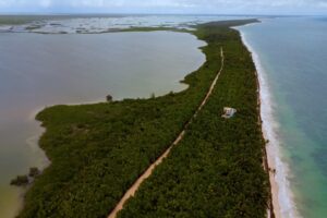EXCLUSIVE BEACHFRONT LOT IN SIAN KA’AN