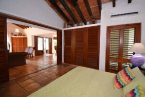 OCEANVIEW TROPICAL ESCAPE RETREAT