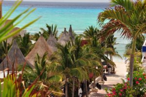 DEVELOPMENT PARCEL IN PREMIUM LOCATION IN DOWNTOWN STEPS FROM THE BEACH