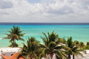 DEVELOPMENT PARCEL IN PREMIUM LOCATION IN DOWNTOWN STEPS FROM THE BEACH