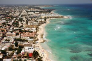 DEVELOPMENT PARCEL IN PREMIUM LOCATION IN DOWNTOWN STEPS FROM THE BEACH