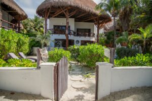 LUXURY BEACHFRONT ISLAND VILLA