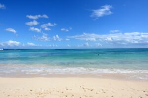 MIXED USE LOT WITHIN BEACH SIDE DEVELOPMENT