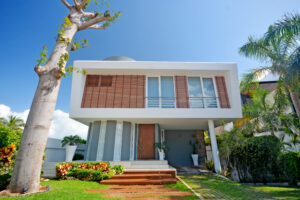 EXCLUSIVE RESIDENCE WITH PRIVATE DOCK